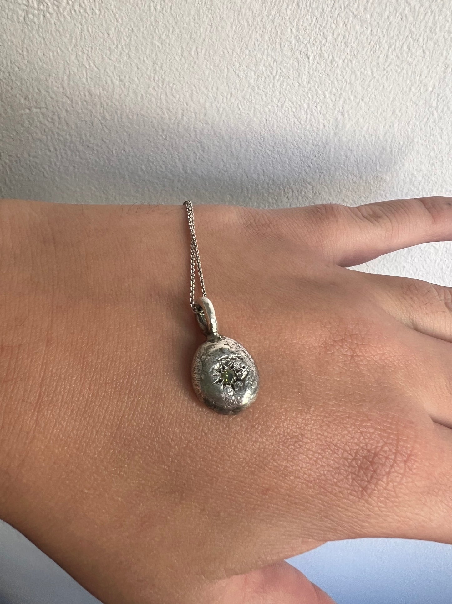 Mini Tārā pendant