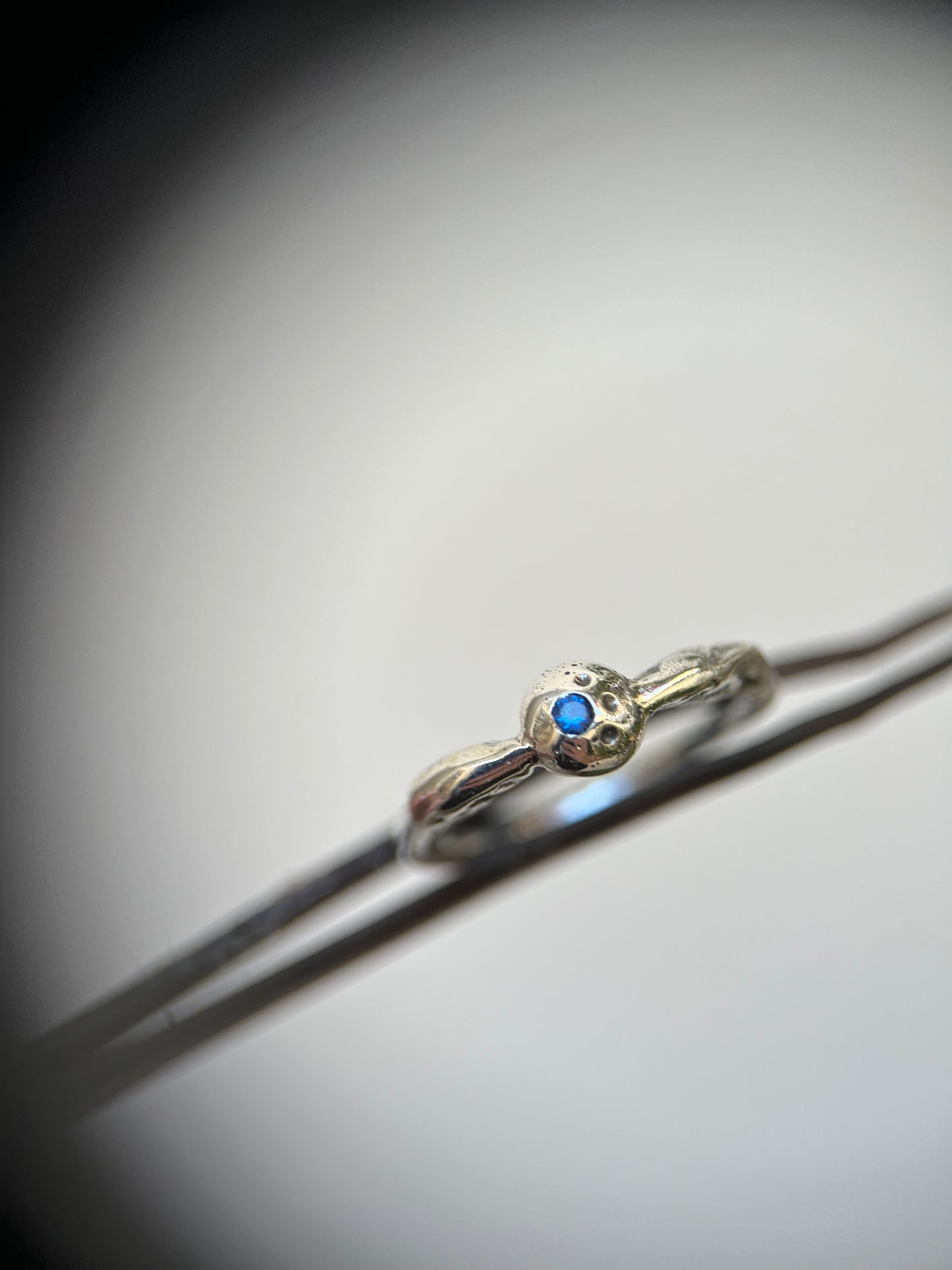 Anillo Trilly Fluid Zafiro