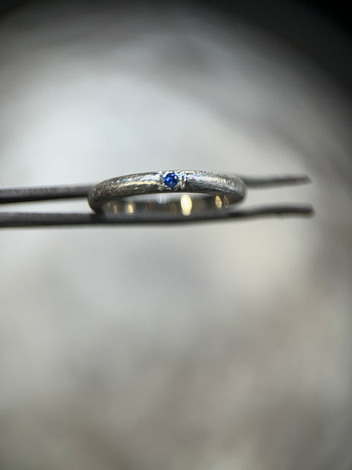 Contemporaneo - Argento Sterling Zaffiro - Effetto ghiaccio
